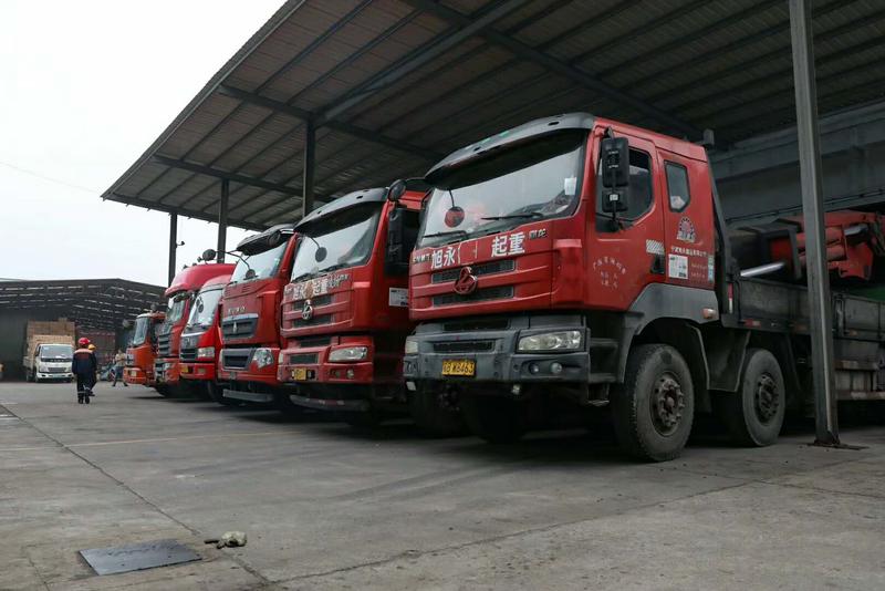 大型货车