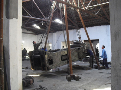 Triangle gantry crane